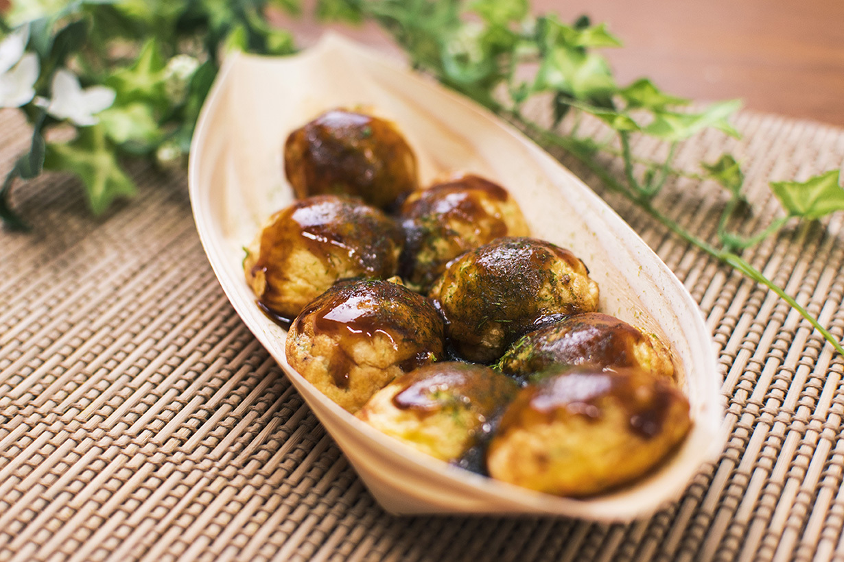 銅合金専門の鋳造所が作る “四隅まで焼ける”究極の銅合金製たこ焼き器