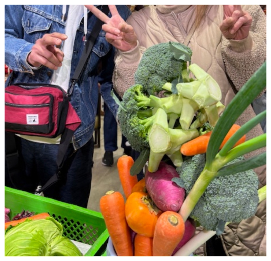 「バケツに積み放題・春野菜」