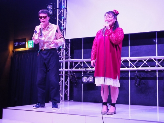 GOD(左) 徳川静華ことSIZUKU(右)