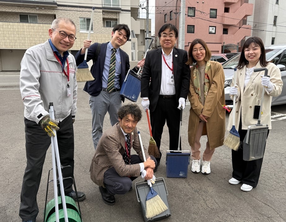 円山エリア商店会清掃活動への参加