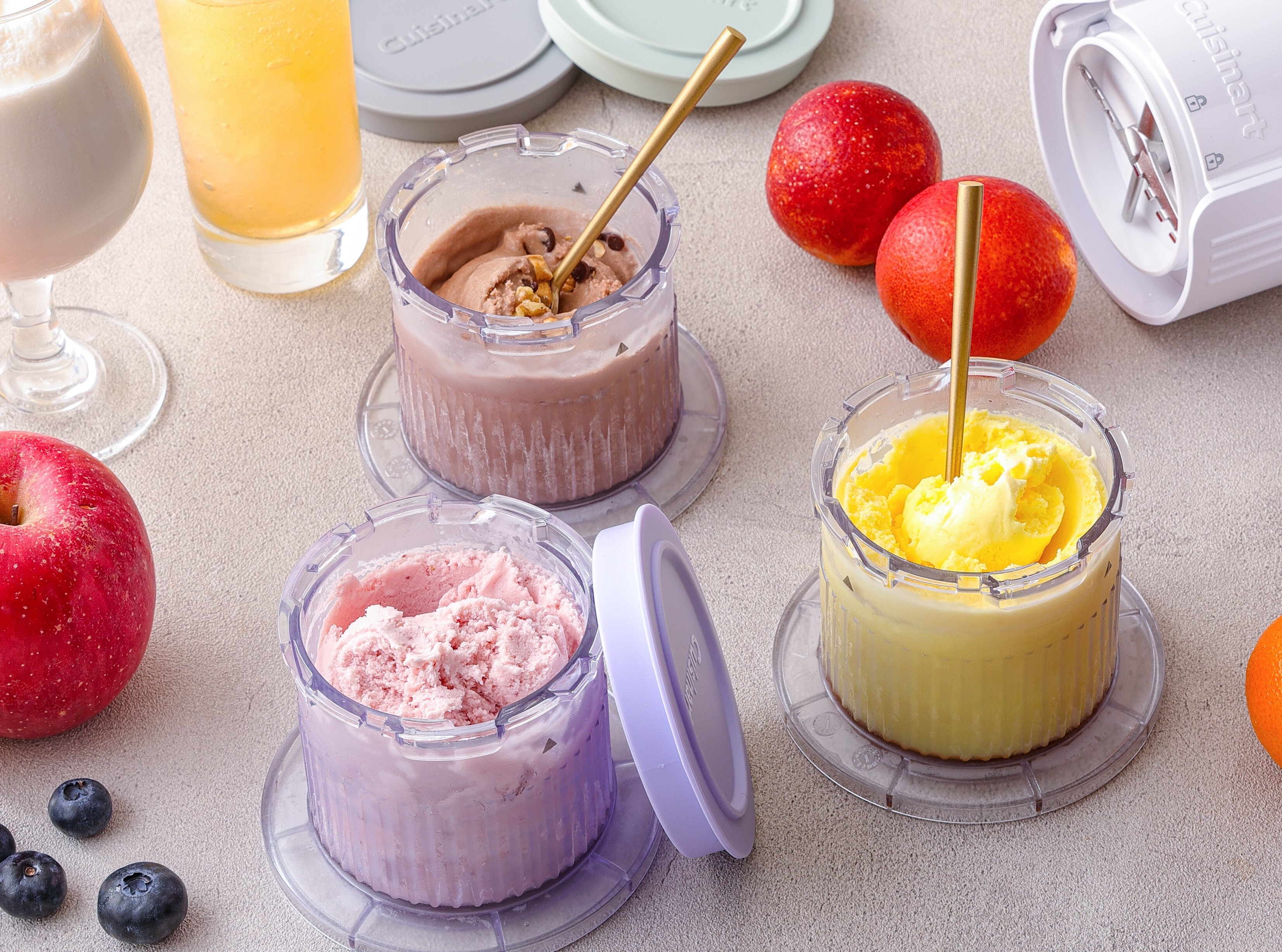 3個付属のデザートカップ