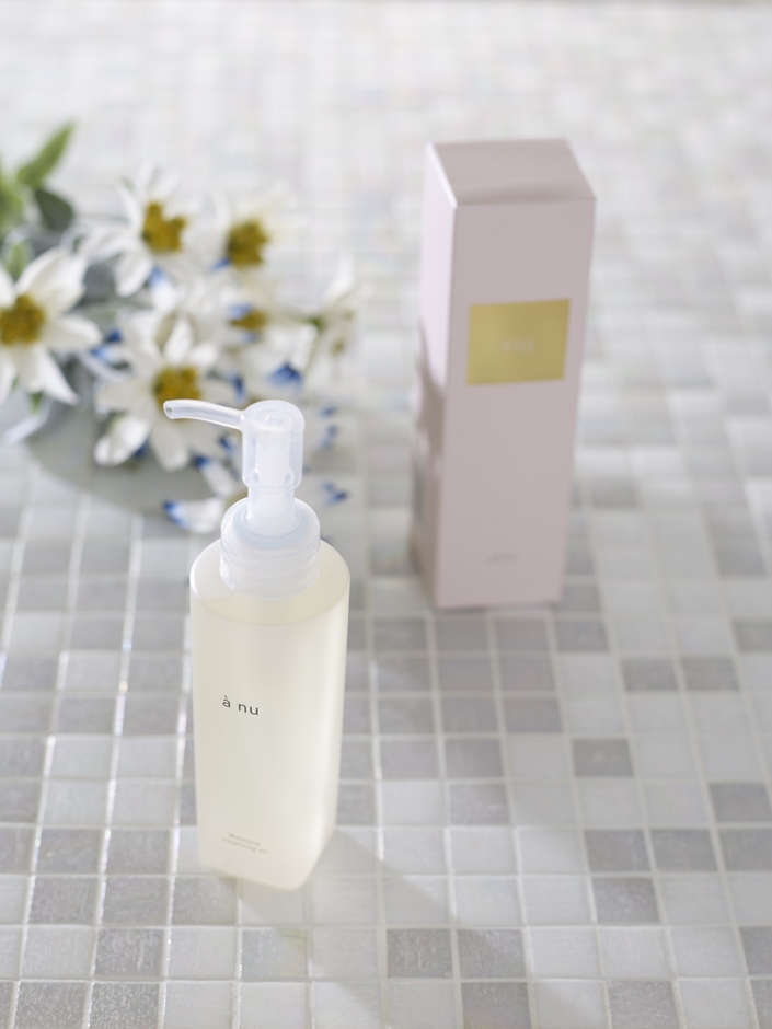 アニュ モイスチャークレンジングオイル3