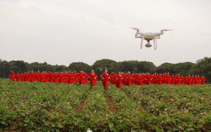 ダンス撮影風景(行進)