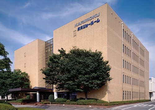 カリモク家具　本社ショールーム