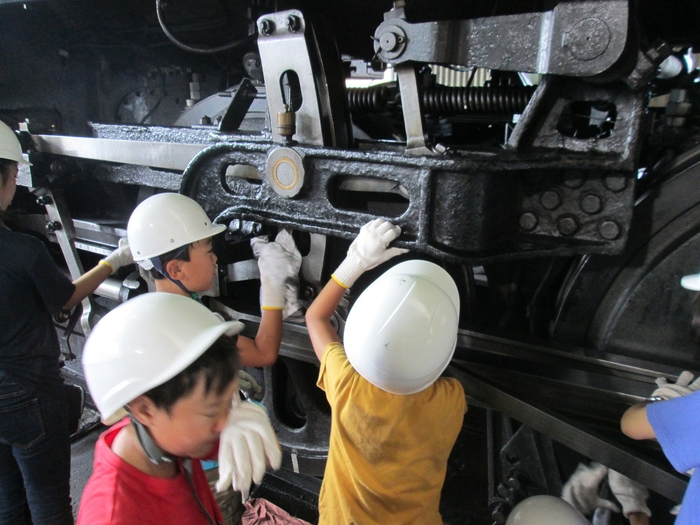 SL動輪磨き体験