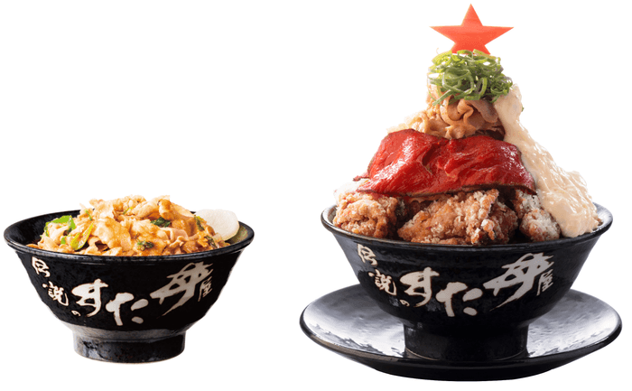 【比較画像】(左から)「すた丼/並」「極盛がっツリーすた丼2018」