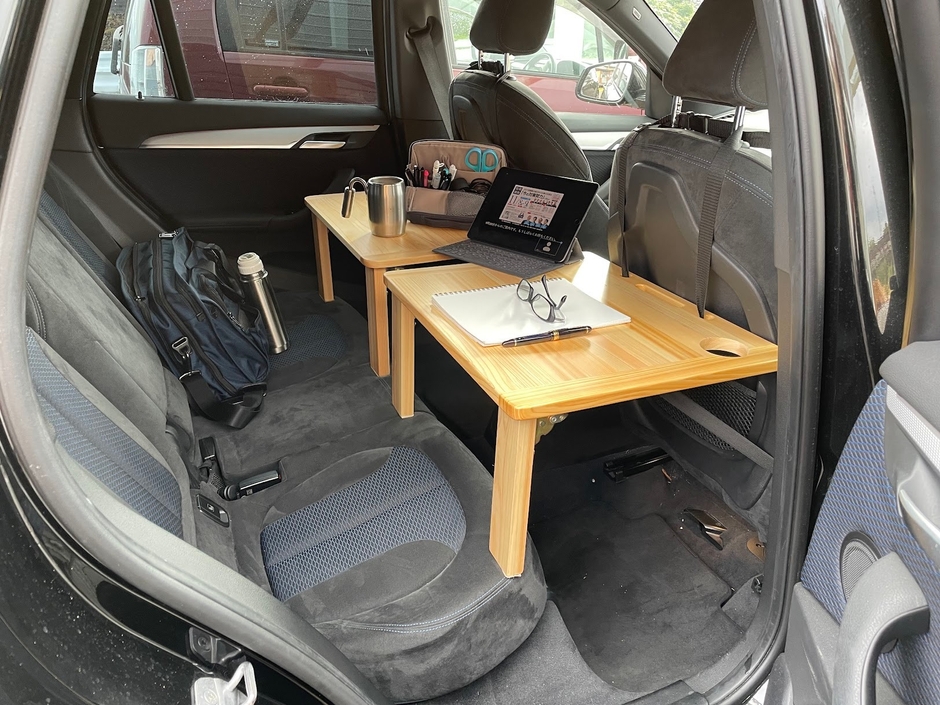 普通車に取り付けた例(BMW X1)