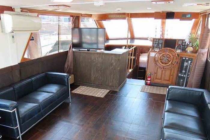 クルーザーの内装