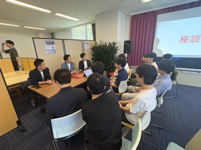 座談会風景(1)