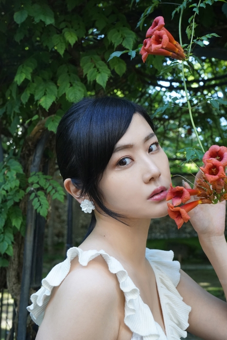 宮藤あどね写真集「Roots」