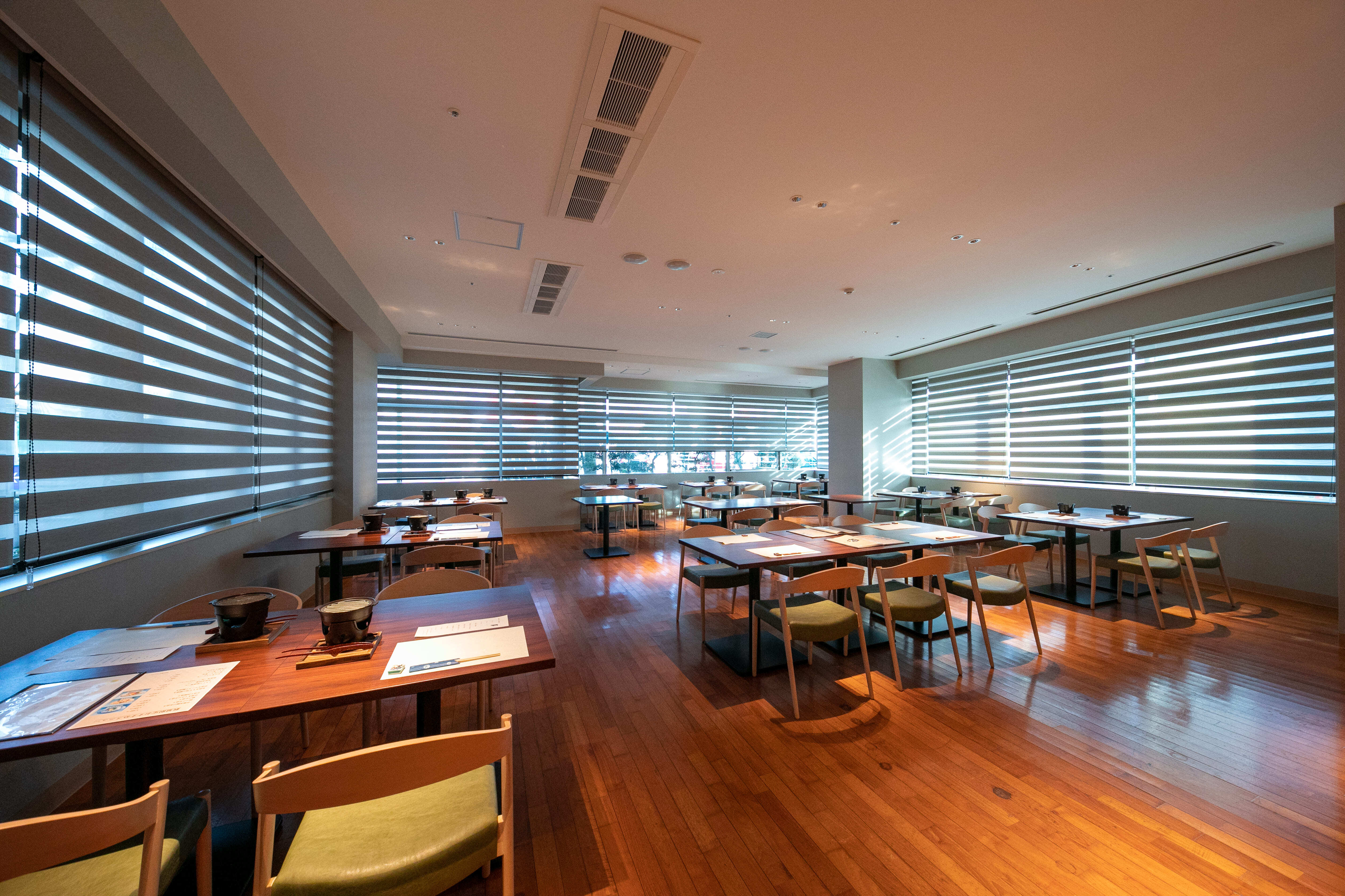 レストラン館内