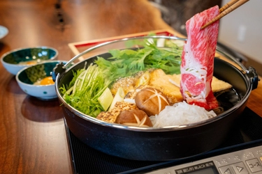 「淡路椚座牛」or「三年とらふぐ」をお部屋食で
露天風呂×一棟貸し「岩屋温泉 絵島別庭 海と森」
5周年の1日1組限定プラン