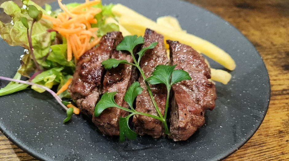 そのまんまおつまみバーガーパテ(790円)