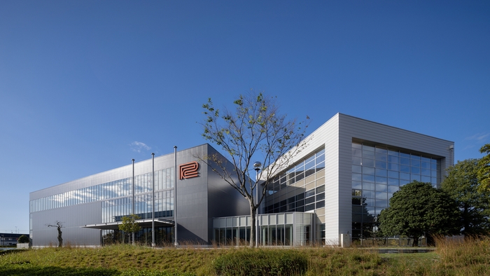 ローランド株式会社 新本社「Roland Inspiration Hub」の外観