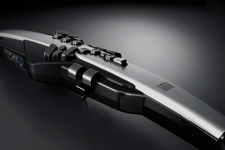 アルミパネルがアクセントになったデザイン