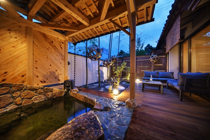 ~竹径~露天風呂付客室 夜 (2)