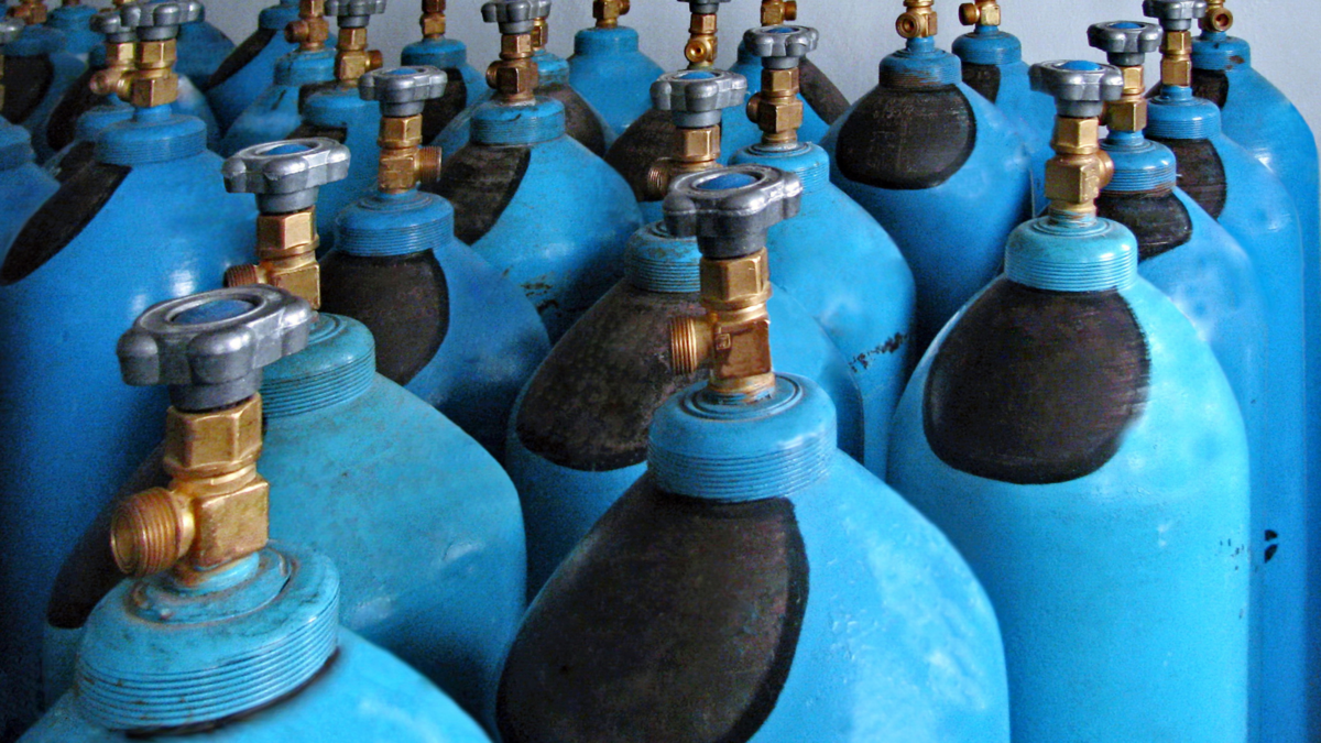 医療用酸素濃縮器・酸素ボンベの市場規模は2028年までに47.5億ドルに達する見込み