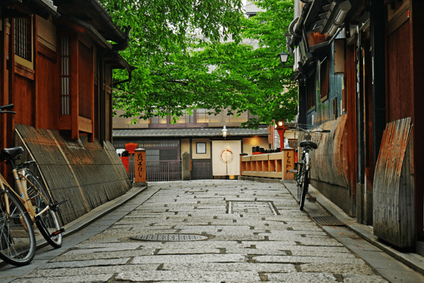 風情溢れる巽橋