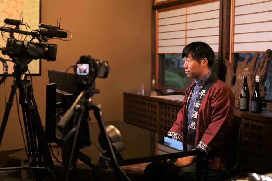 中継にて発表会に参加