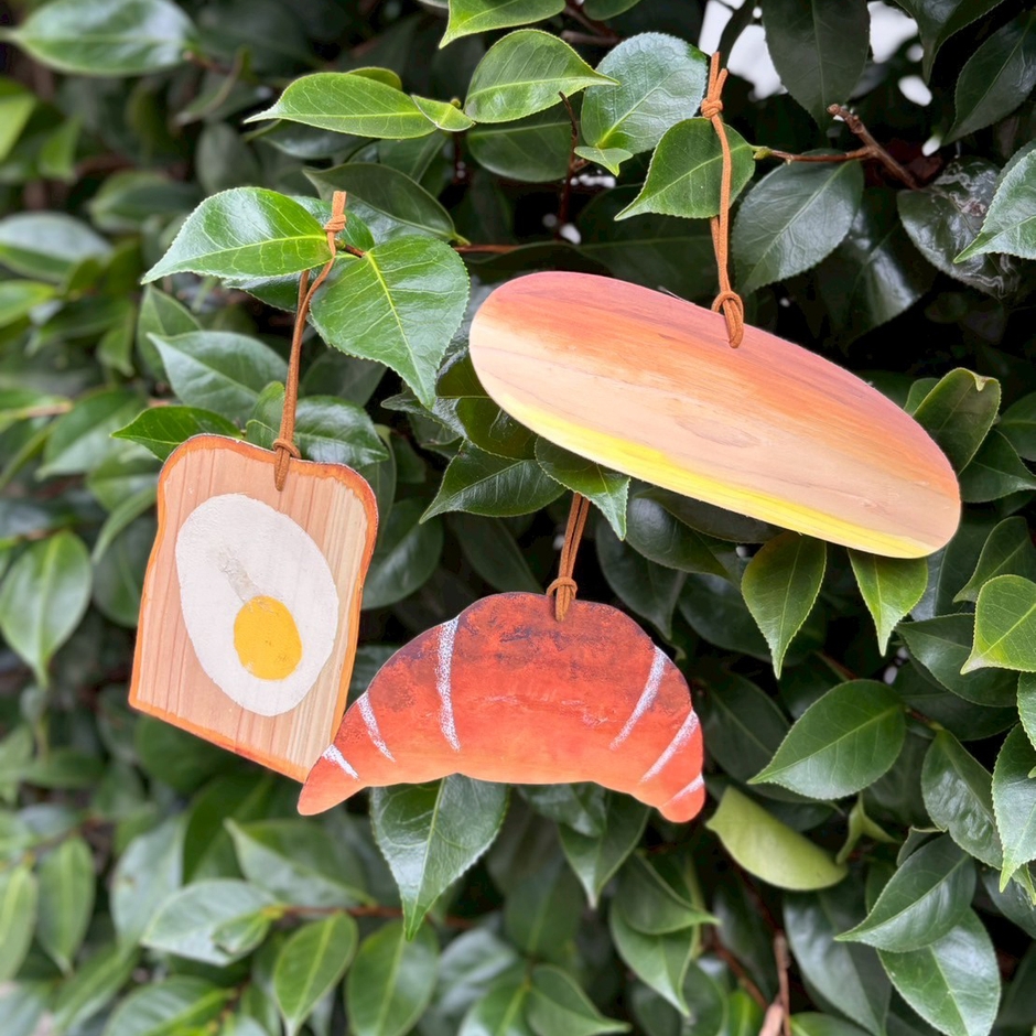 「ヒノキ板でつくるパンと葉っぱのオーナメント」画像(2)