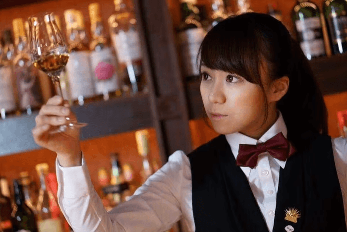 赤坂見附「bar Algernon Sinfonia」オーナーバーテンダー 小栗絵里加氏