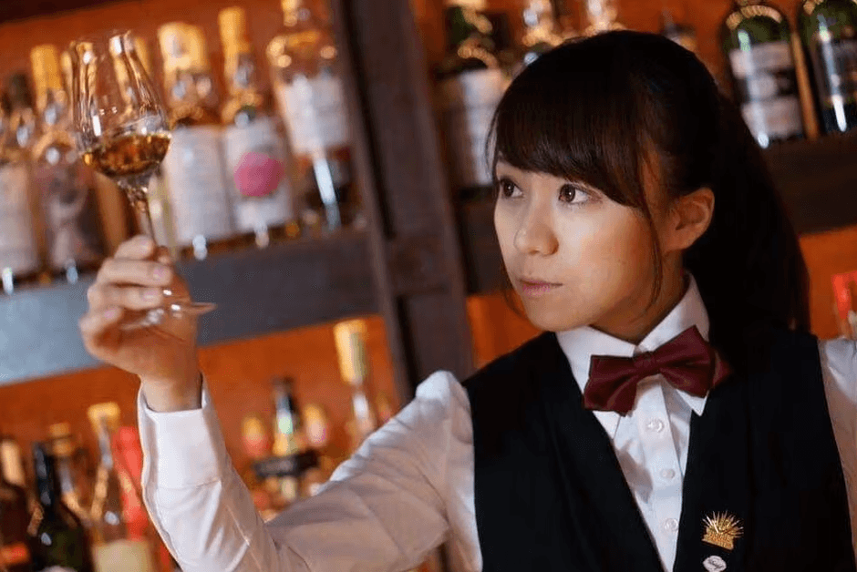 赤坂見附「bar Algernon Sinfonia」オーナーバーテンダー　小栗絵里加氏