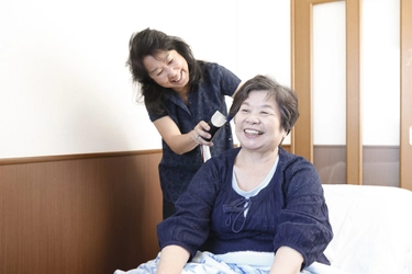 「訪問理美容を変えたい。」という想いから 一般社団法人日本エアクリッパー協会が設立！ 髪の毛が落ちないバリカン「エアクリッパー」を使い、 美容師・理容師に向けて当協会の会員募集を開始