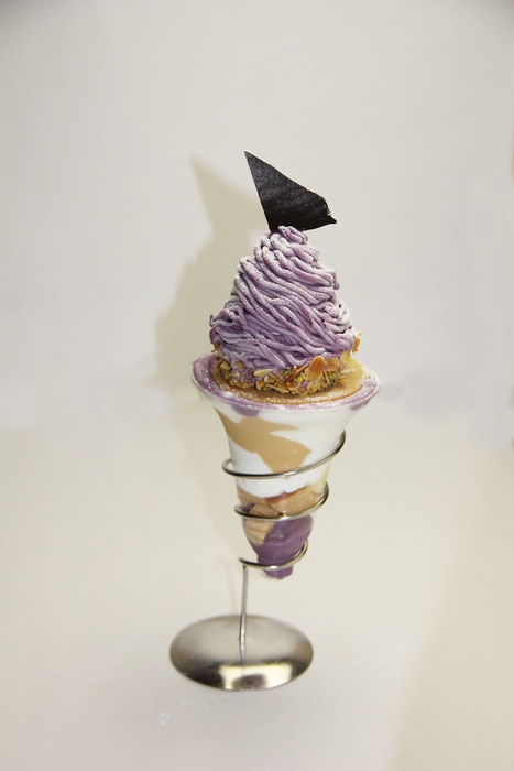GAKUオリジナルパフェ~紫芋モンブラン~