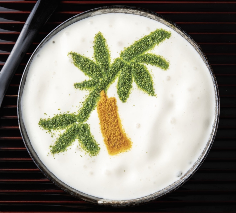 白いカレーうどん「笹の葉カレーうどん」　1,320円(税込)