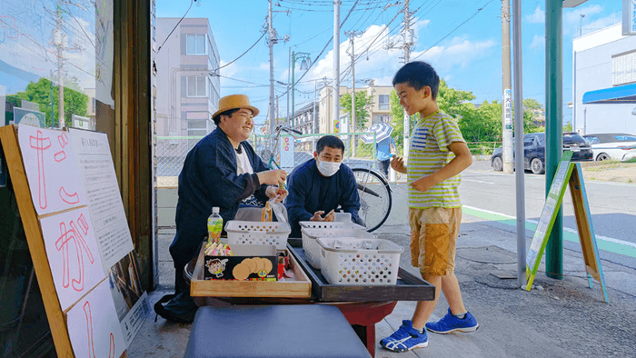 大学生の駄菓子屋