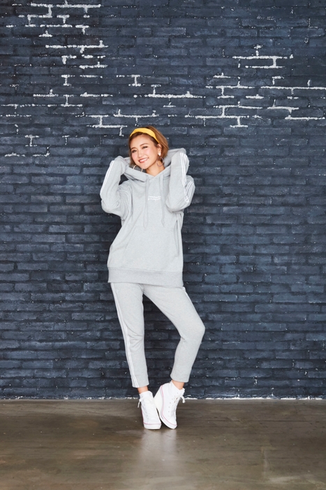 【Kana COLLABORATION モデル】GRAY