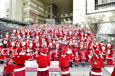 Grand Santa Bells 2