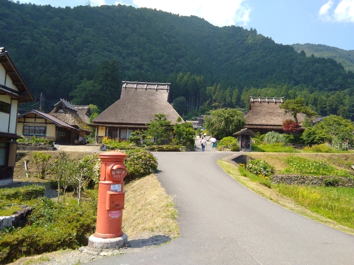 美山のかやぶき屋根の風景