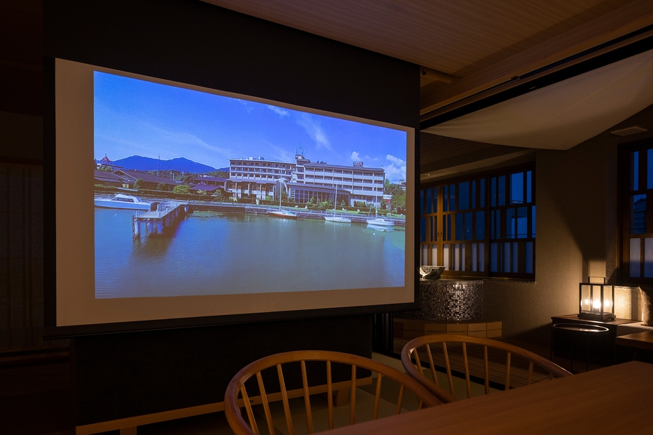 100インチのスクリーン