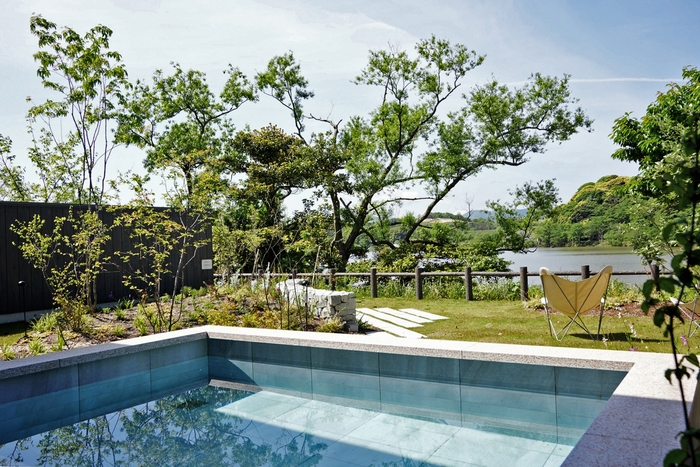 一棟貸切 特別棟ヴィラ 「湖邸 艸花 -SOKA-」のプライベートプール