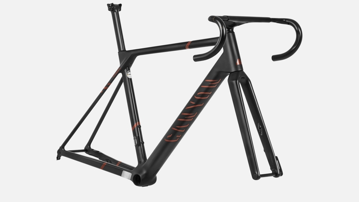 アルティメット CFR フレームセット ¥399,000