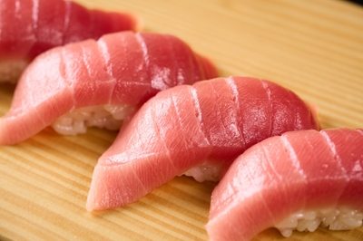 中トロ握り
