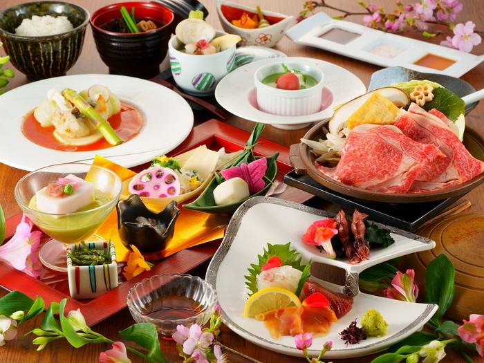 地元食材と旬を味わう <創作和食会席>