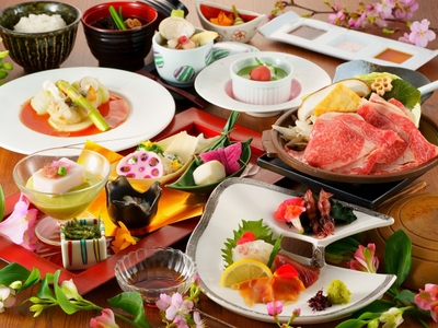 地元食材と旬を味わう <創作和食会席>