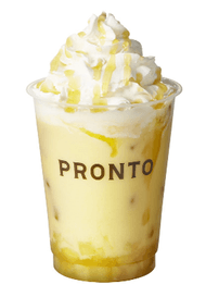 【MITSUHIRO HIDAKA×PRONTO】イエロー パイン&マンゴーミルク 740円(税込814円)