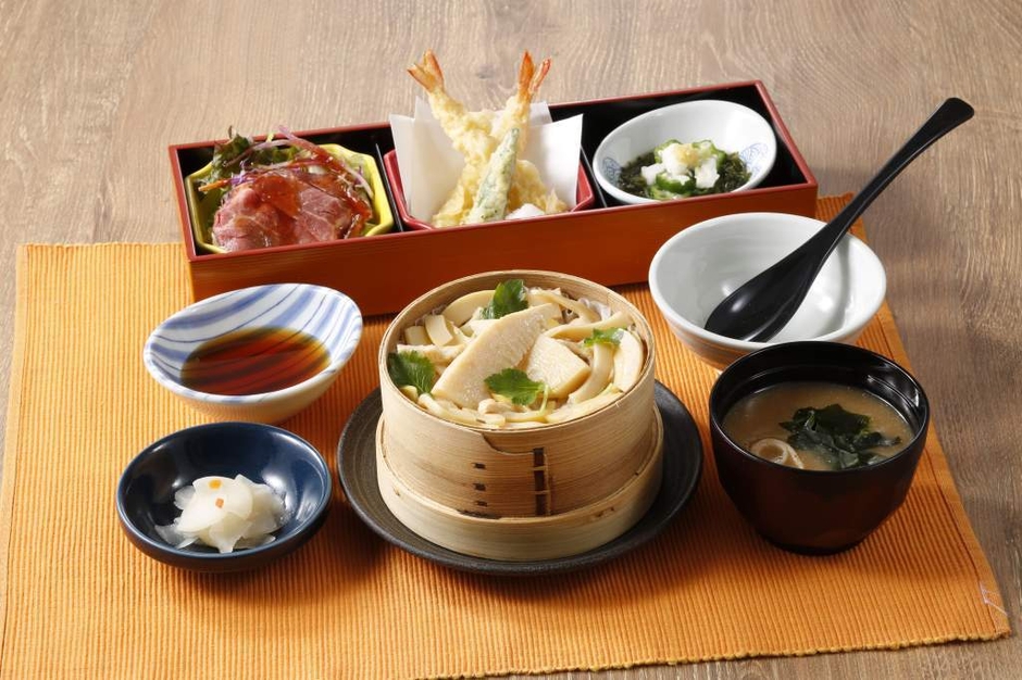 たけのこせいろ御飯前