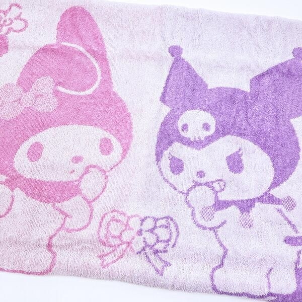 サンリオのタオル枕カバー