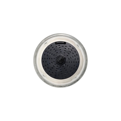 容器とディスクのすきまが約4mm