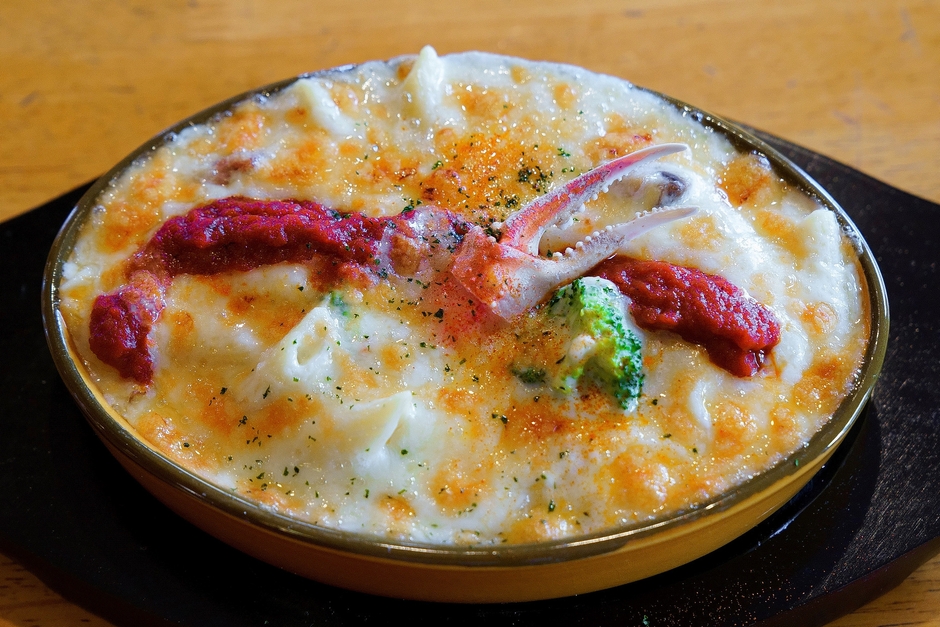 ズワイ蟹とジャージーミルクのペンネグラタン