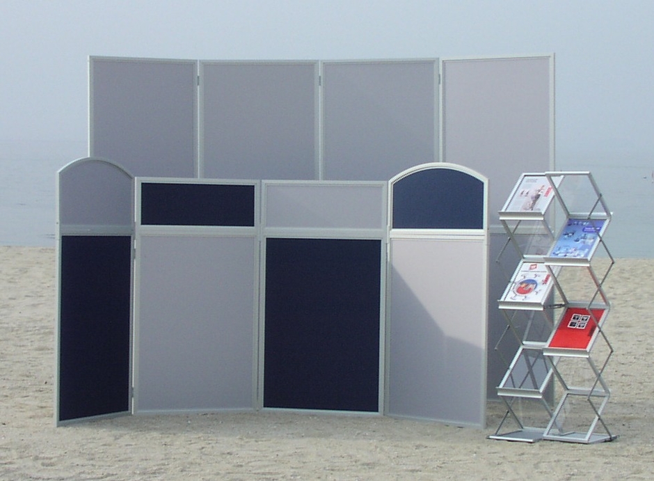 キムが輸入販売していたデンマーク産展示什器の一例