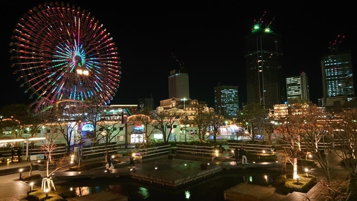 店内からの夜景