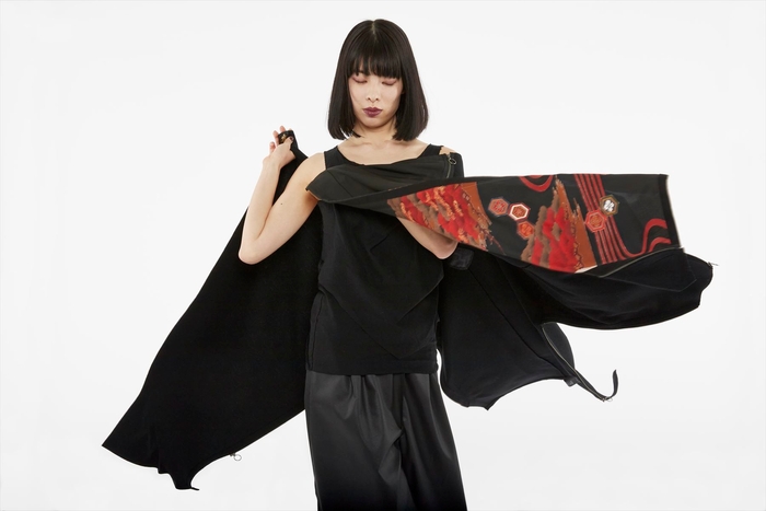「キモノアートストール」とは?《革新的な“魔法のストール”》