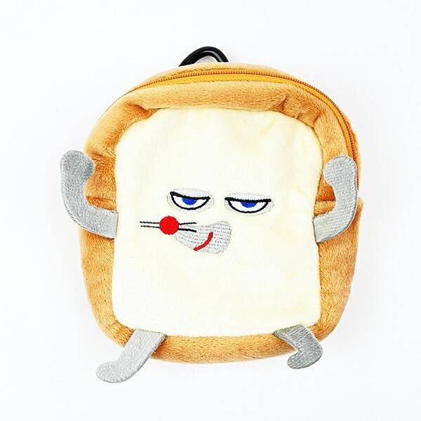 パンどろぼうがちいさなリュックポーチに変身です！カラビナ付きでミニリュックをリュックにつけて楽しめます。