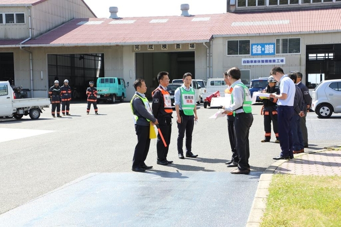 各班から隊長への報告