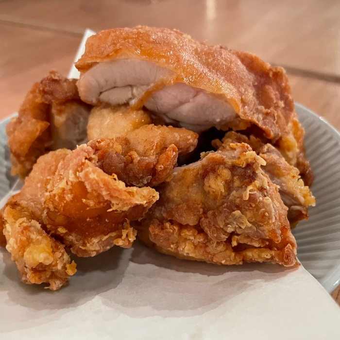 一口大の唐揚げ